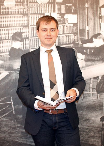Mgr. Jan Brož, Ph.D. - Expert na legislativu Mgr. Jan Brož, Ph.D. - Expert na legislativu